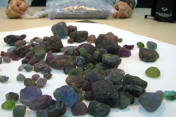 mozambique-tourmaline-33E168E6F-87EA-2C10-07E2-66C7ED800400.jpg