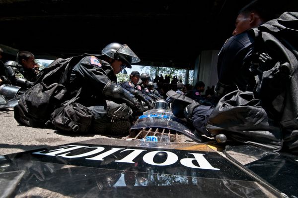 thailand-20100406-0145-editF2766B18-3AE8-280F-19FF-2D80048A7A59.jpg