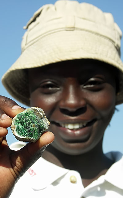 Wanggui Gladwell with tsavorite